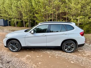 2012 BMW X1 20d I (E84) Рестайлинг, белый, 1550000 рублей, вид 5