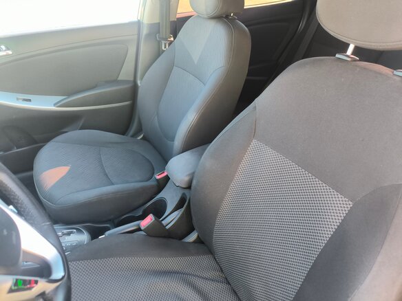 2011 Hyundai Solaris I, бежевый - вид 13