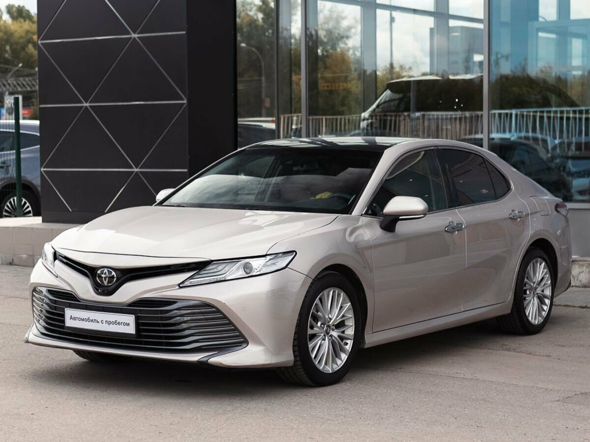 Открыть фотографии: Toyota Camry VIII (XV70)