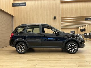 2026 Lada (ВАЗ) Granta Cross I Рестайлинг, чёрный, 1235000 рублей, вид 3