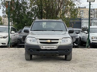 2013 Chevrolet Niva I Рестайлинг, бежевый, 299000 рублей, вид 2
