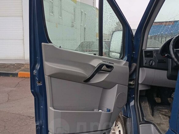 2012 Volkswagen Crafter, синий, 1350000 рублей - вид 9