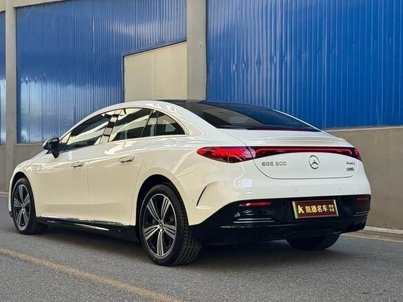 2025 Mercedes-Benz EQE 500, белый - вид 5