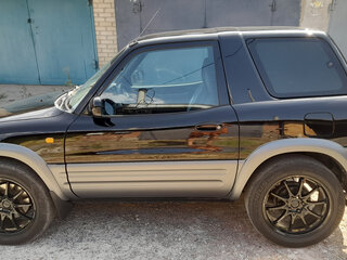 1998 Toyota RAV4 I (XA10), чёрный, 900000 рублей, вид 2