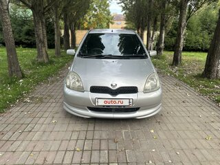 2001 Toyota Vitz I (P10), серый, 330000 рублей, вид 2