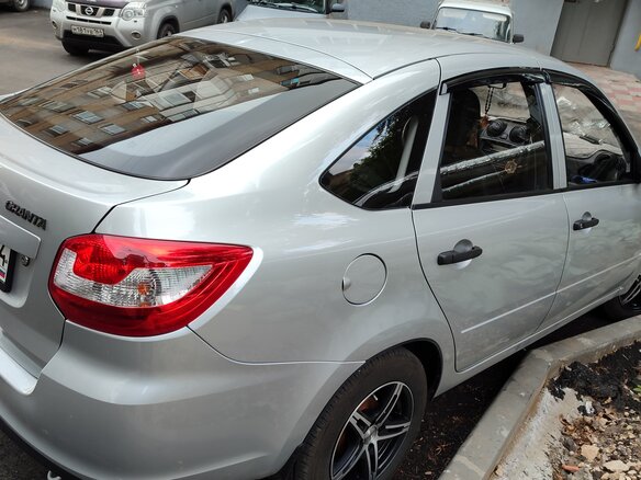 2014 Lada (ВАЗ) Granta I, серебристый, 650000 рублей - вид 9