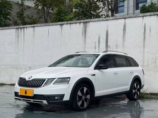 2020 Skoda Octavia Scout III (A7) Рестайлинг, белый, 1410000 рублей, вид 1
