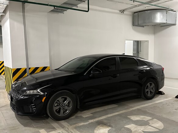 2022 Kia K5 III, чёрный, 2650000 рублей - вид 5