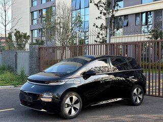 2024 Baojun Yunduo 460, чёрный, 1592000 рублей, вид 3