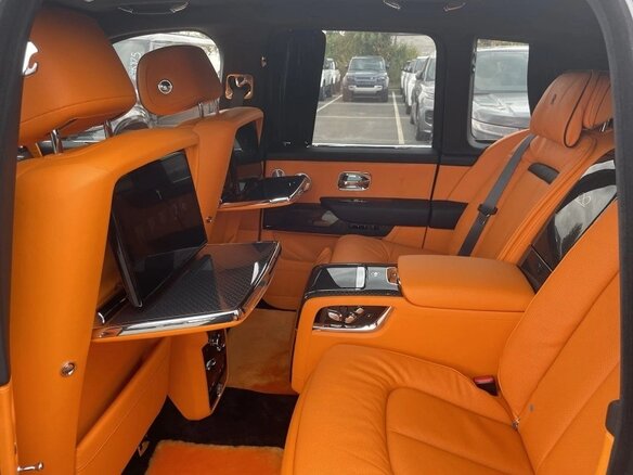 2025 Rolls-Royce Cullinan Black Badge I Рестайлинг (Series II), чёрный, 62578104 рублей - вид 11