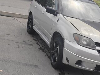 2003 Mitsubishi Outlander I, серебристый, 400000 рублей, вид 2