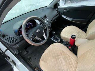 2016 Hyundai Solaris I Рестайлинг, белый, 1100000 рублей, вид 4