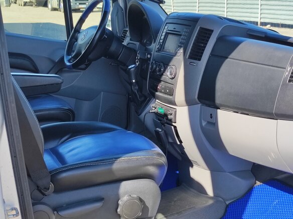 2011 Volkswagen Crafter, серебристый, 2900000 рублей - вид 11