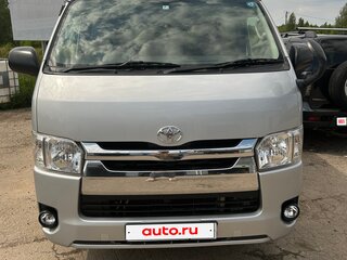 2016 Toyota HiAce H200 Рестайлинг, серебристый, 2500000 рублей, вид 1