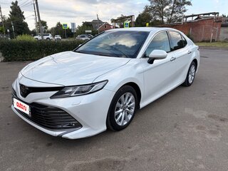 2020 Toyota Camry VIII (XV70), белый, 2630000 рублей, вид 1