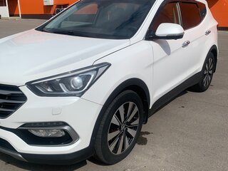 2017 Hyundai Santa Fe III Рестайлинг, белый, 2600000 рублей, вид 1