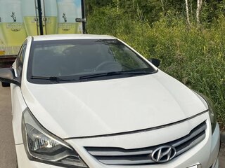 2015 Hyundai Solaris I Рестайлинг, белый, 520000 рублей, вид 1