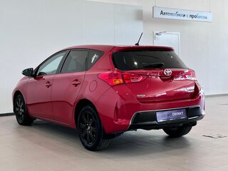 2013 Toyota Auris II, красный, 1160000 рублей, вид 5