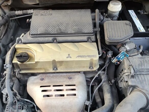 2004 Mitsubishi Galant IX, белый, 300000 рублей - вид 9