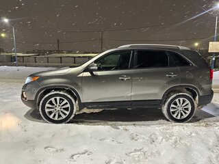 2011 Kia Sorento II, коричневый, 1300000 рублей, вид 4