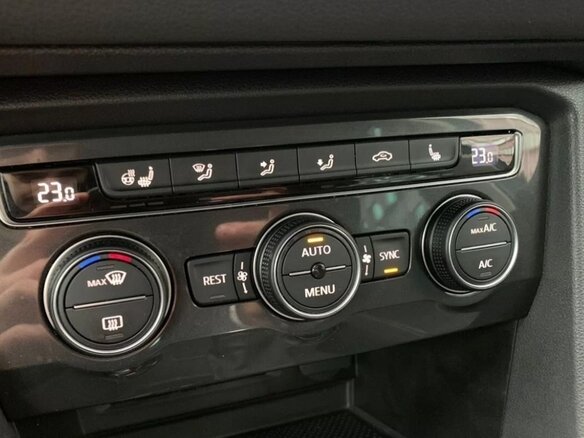 2019 Volkswagen Tiguan II, серый, 2190000 рублей - вид 36