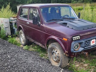 1997 Lada (ВАЗ) 2121 (4x4) I Рестайлинг, красный, 220000 рублей, вид 2