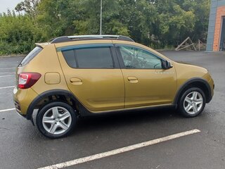 2015 Renault Sandero Stepway II, зелёный, 1300000 рублей, вид 4