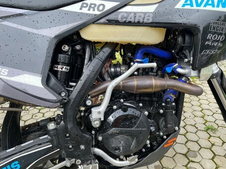 2023 Avantis Enduro 300 Pro/Carb, чёрный, 330000 рублей, вид 4