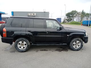 2009 Nissan Patrol V (Y61) Рестайлинг, чёрный, 1999000 рублей, вид 4