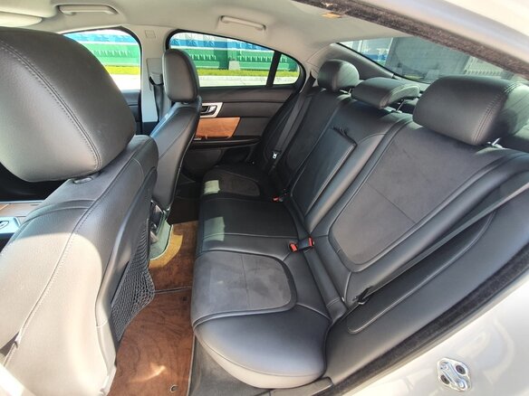 2014 Jaguar XF I Рестайлинг, белый, 1666666 рублей - вид 8