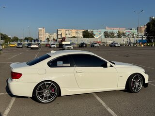 2012 BMW 3 серии 325i V (E90/E91/E92/E93) Рестайлинг, белый, 2100000 рублей, вид 4