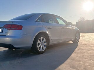 2010 Audi A4 IV (B8), серебристый, 1300000 рублей, вид 3