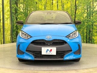 2022 Toyota Yaris IV, голубой, 808000 рублей, вид 1