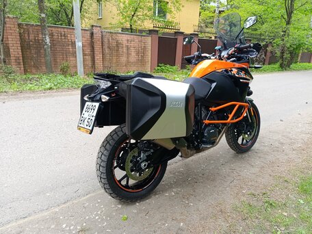 2017 KTM 1090 Adventure, оранжевый, 1090000 рублей, вид 5