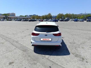 2019 Kia Ceed III, белый, 1940000 рублей, вид 3