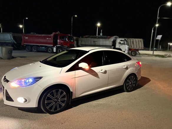 2012 Ford Focus III, белый, 1050000 рублей - вид 6