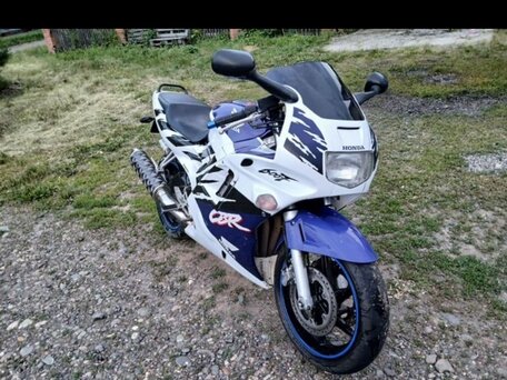 1993 Honda CBR 600F, белый, 325000 рублей, вид 3