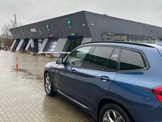 2018 BMW X3 20d xDrive III (G01), синий, 3800000 рублей, вид 3