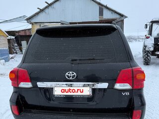 2013 Toyota Land Cruiser 200 Series Рестайлинг 1, чёрный, 4600000 рублей, вид 3