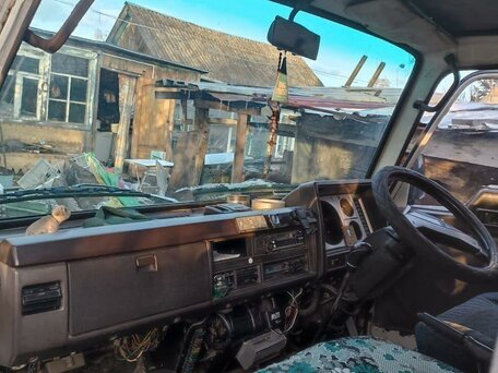 1991 Nissan Diesel Condor, белый, 400000 рублей, вид 5