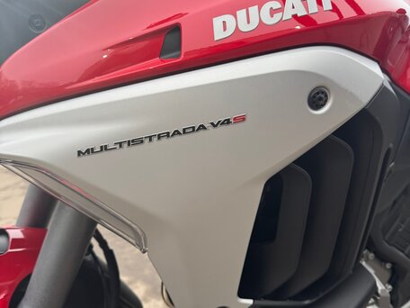 2021 Ducati Multistrada V4, красный, 3350000 рублей, вид 3