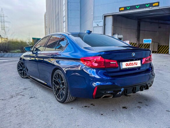 2018 BMW 5 серии 520d xDrive VII (G30/G31/G38), синий, 3200000 рублей - вид 11