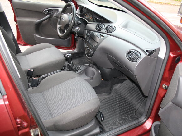 2003 Ford Focus I Рестайлинг, пурпурный - вид 21