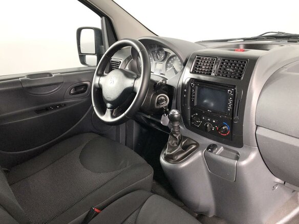 2014 Peugeot Expert II Рестайлинг, чёрный - вид 19