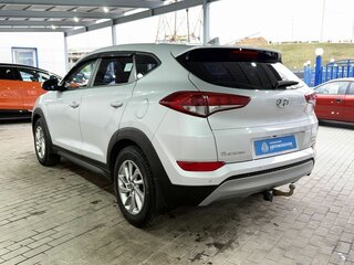 2017 Hyundai Tucson III, серый, 1999999 рублей, вид 3