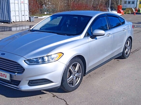2014 Ford Fusion (North America) II, серебристый, 1090000 рублей - вид 1