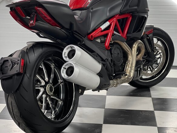 2012 Ducati Diavel, серый, 1270000 рублей