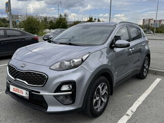 2019 Kia Sportage IV Рестайлинг, серебристый, 2000000 рублей, вид 1