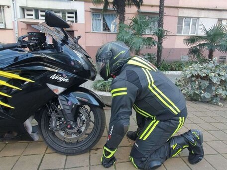 2013 Kawasaki ZX1400C, чёрный, 1100000 рублей, вид 3