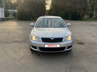 2012 Skoda Octavia II (A5) Рестайлинг, серебристый, 690000 рублей, вид 2
